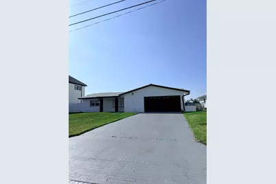 720 Capri Boulevard, Saint Petersburg, FL 33706 - Photo 38