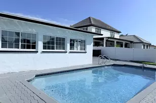 720 Capri Blvd, Saint Petersburg, FL 33706 - Photo 30