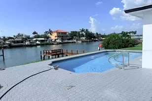 720 Capri Blvd, Saint Petersburg, FL 33706 - Photo 36