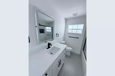 720 Capri Boulevard, Saint Petersburg, FL 33706 - Photo 18