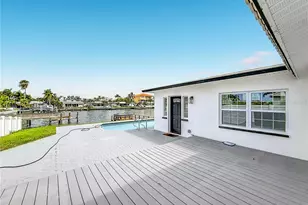 720 Capri Blvd, Saint Petersburg, FL 33706 - Photo 40