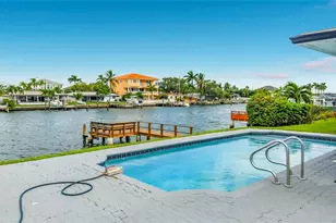 720 Capri Blvd, Saint Petersburg, FL 33706 - Photo 54
