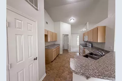 1038 Highland Crest Circle, Lake Wales, FL 33853 - Photo 2