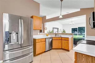 206 Great Yarmouth Ct, Kissimmee, FL 34758 - Photo 10