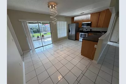 1069 Bridlewood Way, Brandon, FL 33511 - Photo 4
