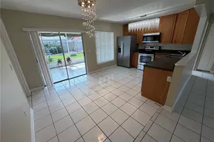 1069 Bridlewood Way, Brandon, FL 33511 - Photo 4