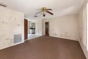 1918 E Hanna Ave, Tampa, FL 33610 - Photo 4