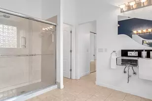 6501 Fairway Cove Dr, Orlando, FL 32835 - Photo 22
