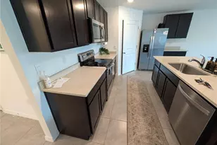 801 Ace Outlaw Ave, Ruskin, FL 33570 - Photo 4