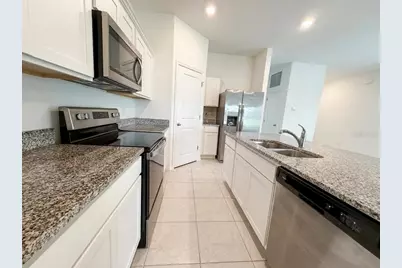 5853 Bullock Place, Saint Cloud, FL 34771 - Photo 4