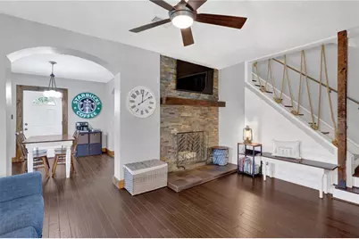 302 S Palm Avenue, Howey in the Hills, FL 34737 - Photo 8