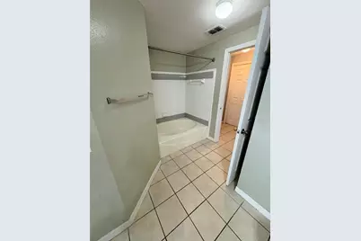 6412 Queens Borough Avenue #207, Orlando, FL 32835 - Photo 16