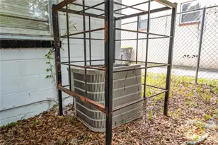 1651 W 34th St, Jacksonville, FL 32209 - Photo 42