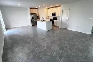 215 Aqua Ave, Davenport, FL 33837 - Photo 10