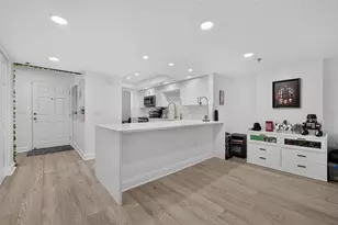 530 E Central Blvd, Orlando, FL 32801 - Photo 8