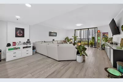 530 E Central Boulevard #803, Orlando, FL 32801 - Photo 4