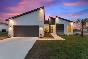 802 James Dr, Poinciana, FL 34759 - Photo 2
