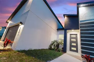 802 James Dr, Poinciana, FL 34759 - Photo 4