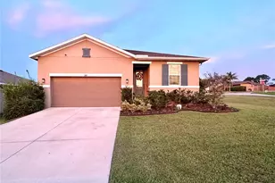 2451 Spring Breeze Dr, Leesburg, FL 34748 - Photo 1