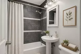 205 E Fountain St, Fruitland Park, FL 34731 - Photo 22