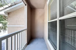 10561 Villa View Cir, Tampa, FL 33647 - Photo 16