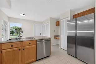 11206 Purple Plum Ct, Orlando, FL 32821 - Photo 4