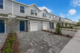 228 Cuban Royal Palm Way, Davenport, FL 33897 - Photo 2