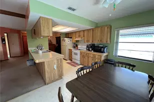 7828 Royal Stewart Dr, New Port Richey, FL 34653 - Photo 10