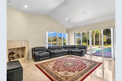 2710 Walkers Way, Weston, FL 33331 - Photo 16