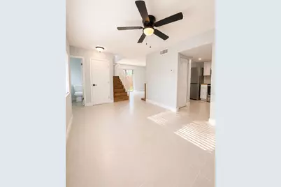 5032 Downing Street #10, Orlando, FL 32839 - Photo 4