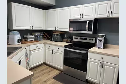5566 Metrowest Boulevard #301, Orlando, FL 32811 - Photo 4