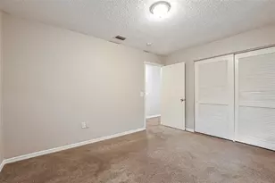 1309 Cove Pl, Tavares, FL 32778 - Photo 14