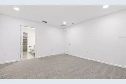 2270 Hemingway Circle, Groveland, FL 34736 - Photo 12