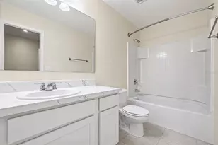 2270 Hemingway Cir, Groveland, FL 34736 - Photo 18