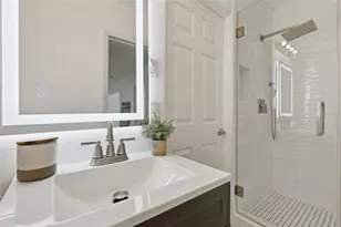 412 W Shade Dr, Venice, FL 34293 - Photo 16