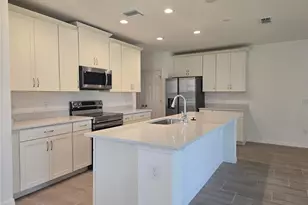 1572 Cloudy Ct, Saint Cloud, FL 34769 - Photo 2