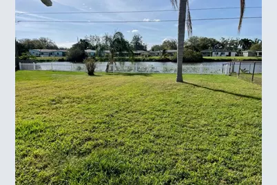 5982 52nd Avenue N, Kenneth City, FL 33709 - Photo 2