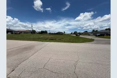 2829 NE 5th Avenue, Cape Coral, FL 33909 - Photo 4