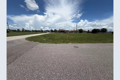 2829 NE 5th Avenue, Cape Coral, FL 33909 - Photo 6