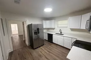 233 S Rhodes St, Mount Dora, FL 32757 - Photo 6