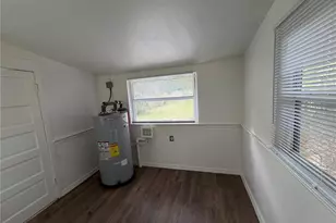 233 S Rhodes St, Mount Dora, FL 32757 - Photo 18