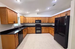 259 Baltimore Way, Lake Placid, FL 33852 - Photo 10