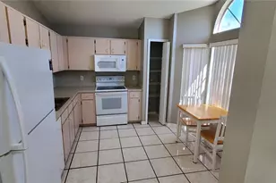 2370 Harbor Town Dr, Kissimmee, FL 34744 - Photo 12