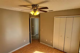 2370 Harbor Town Dr, Kissimmee, FL 34744 - Photo 8