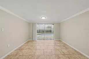 9135 Hunt Club Ln, Port Richey, FL 34668 - Photo 8