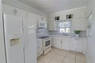 121 S Triplet Lake Dr, Casselberry, FL 32707 - Photo 12
