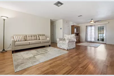 527 Bounty Avenue NE, Palm Bay, FL 32907 - Photo 2