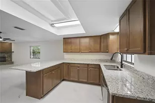 104 Quail Ridge Ct, Sanford, FL 32771 - Photo 12