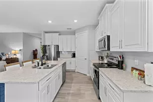 17782 Blazing Star Cir, Clermont, FL 34714 - Photo 8