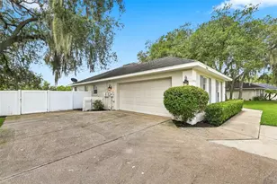 1845 Farrington Dr, Lakeland, FL 33809 - Photo 38
